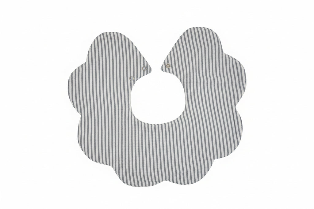 Scallop Bib - Boys
