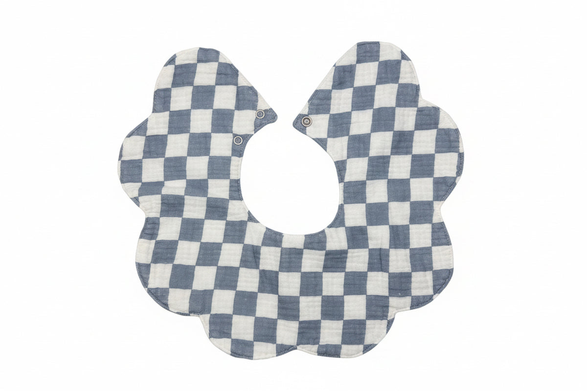 Scallop Bib - Boys