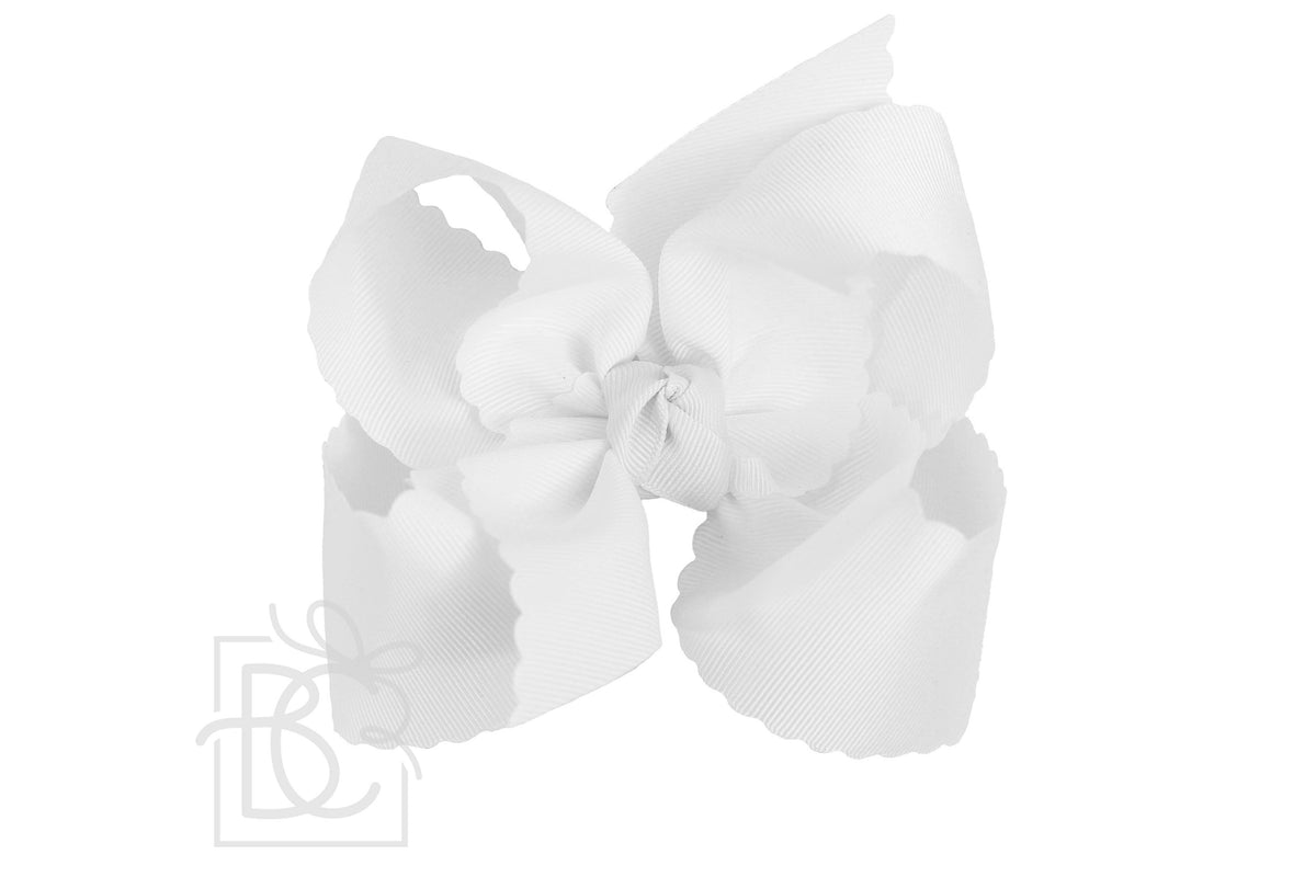 SCALLOPED EDGE BOW: White